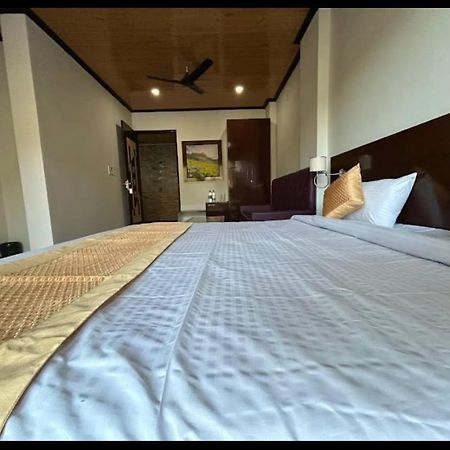 Hotel 7 Heavens Mussoorie Exterior foto